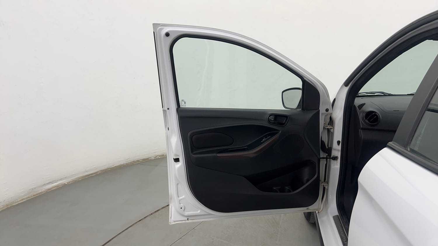Used 2020 Ford Freestyle Titanium Plus 1.2 Ti-VCT Petrol Manual interior LEFT FRONT DOOR OPEN VIEW