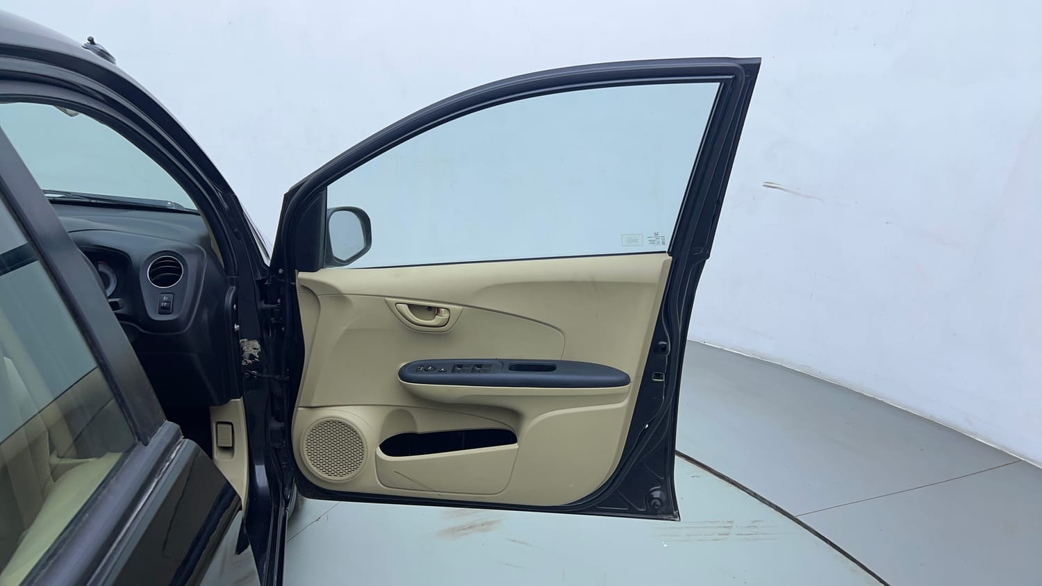 Used 2014 Honda Brio S MT Petrol Manual interior RIGHT FRONT DOOR OPEN VIEW