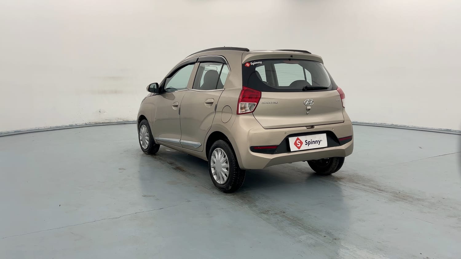 Used 2018 Hyundai Santro Asta Petrol Manual exterior LEFT REAR CORNER VIEW