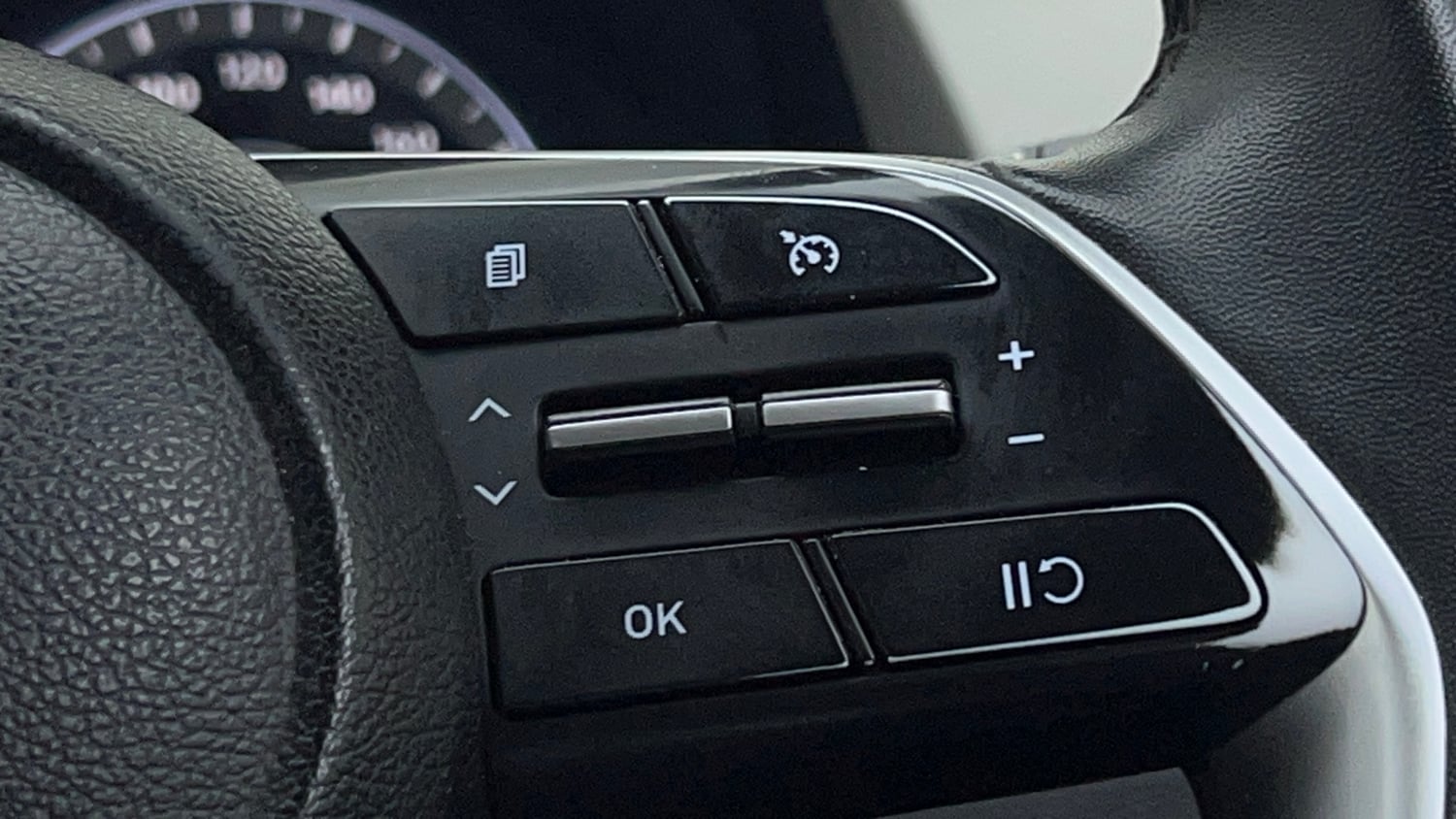 Used 2023 Hyundai Creta SX 1.5 Petrol Petrol Manual top_features Cruise control