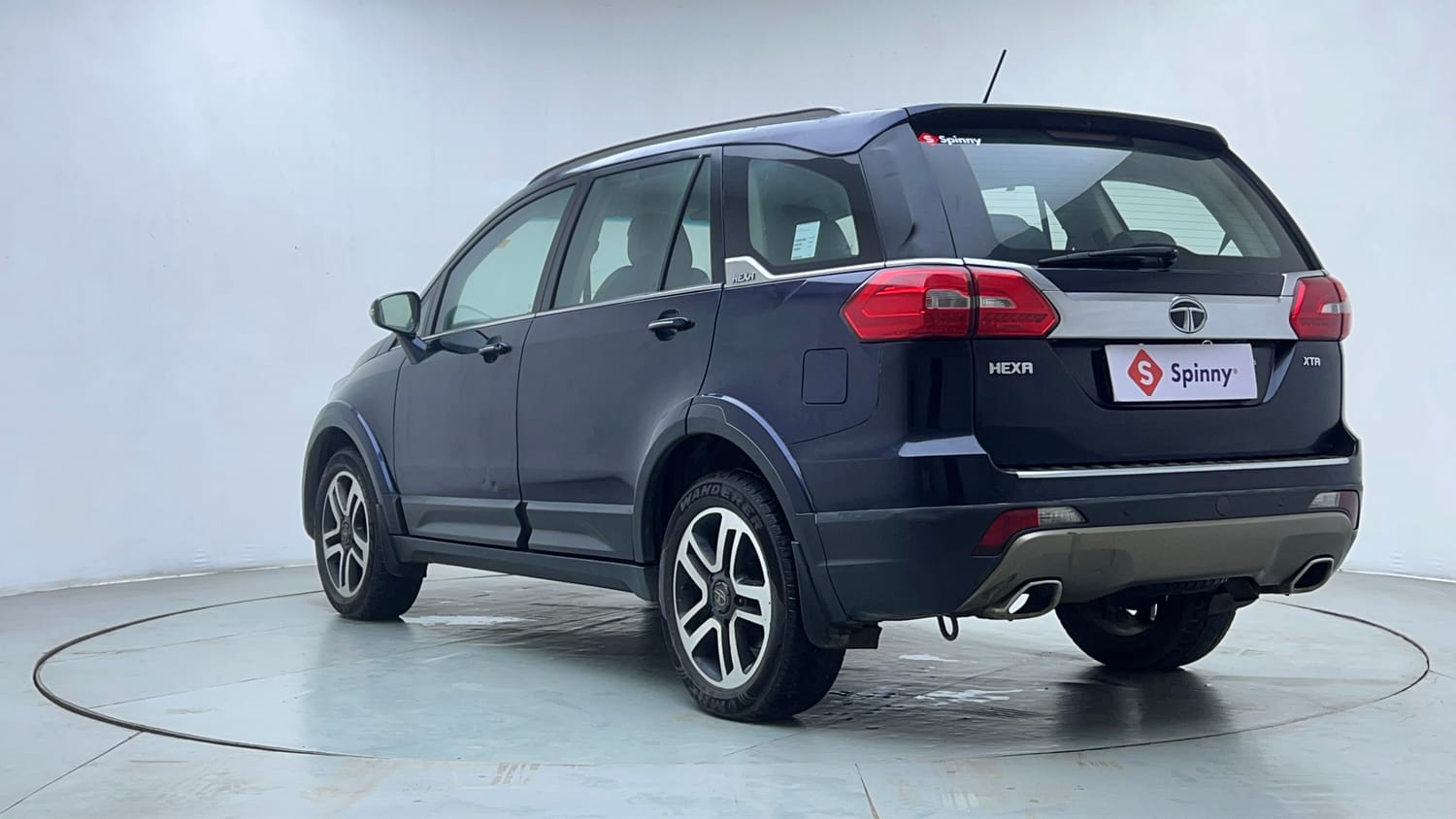 Used 2017 Tata Hexa XTA 4x2 7 STR Diesel Automatic exterior LEFT REAR CORNER VIEW