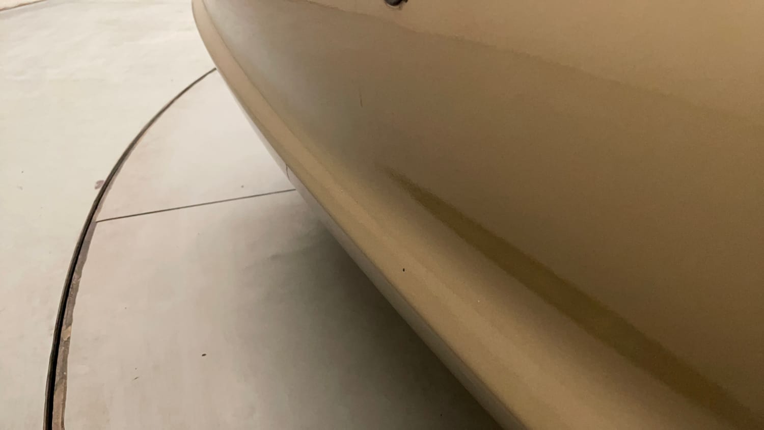 Used 2017 Maruti Suzuki Ertiga ZDI + SHVS Diesel Manual dents MINOR SCRATCH