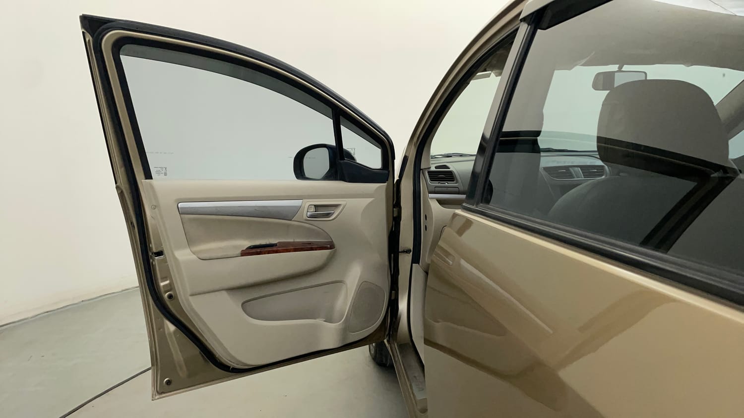 Used 2017 Maruti Suzuki Ertiga ZDI + SHVS Diesel Manual interior LEFT FRONT DOOR OPEN VIEW