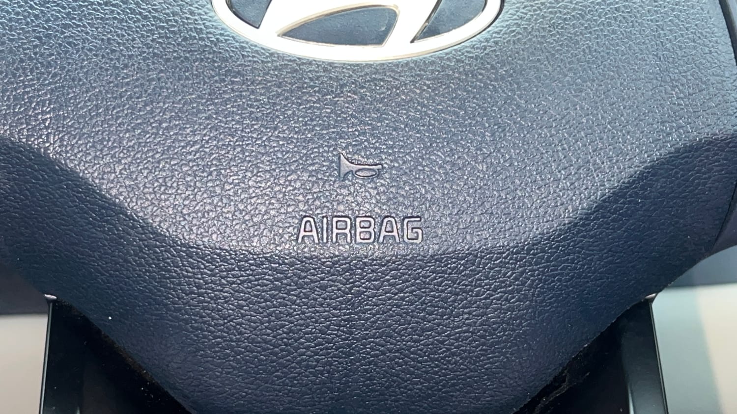 Used 2026 Hyundai Exter 1.2 Kappa Dual CNG MT HX 8 Cng Manual top_features Airbags