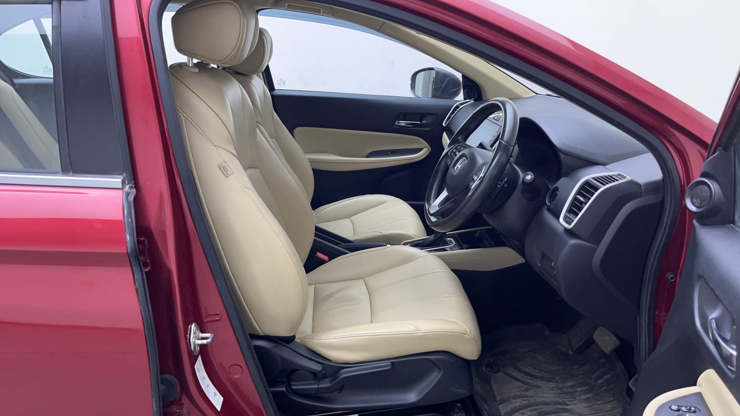Used 2022 Honda City ZX CVT Petrol Petrol Automatic interior RIGHT SIDE FRONT DOOR CABIN VIEW