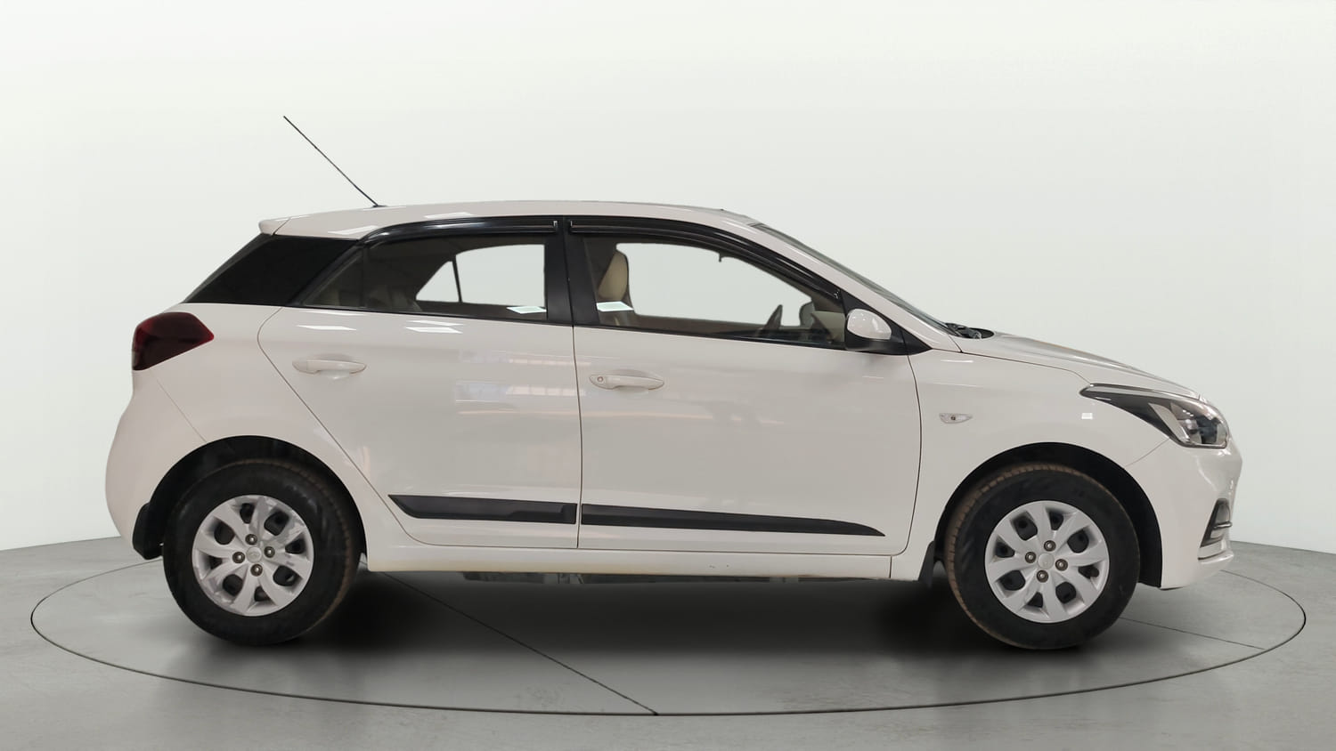 Used 2019 Hyundai Elite i20 Magna Plus 1.2 Petrol Manual exterior RIGHT SIDE VIEW