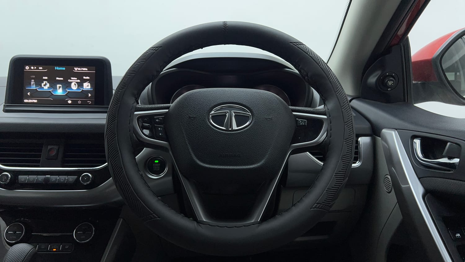 Used 2018 Tata Nexon XZA Plus Petrol Dual Tone Petrol Automatic interior STEERING VIEW