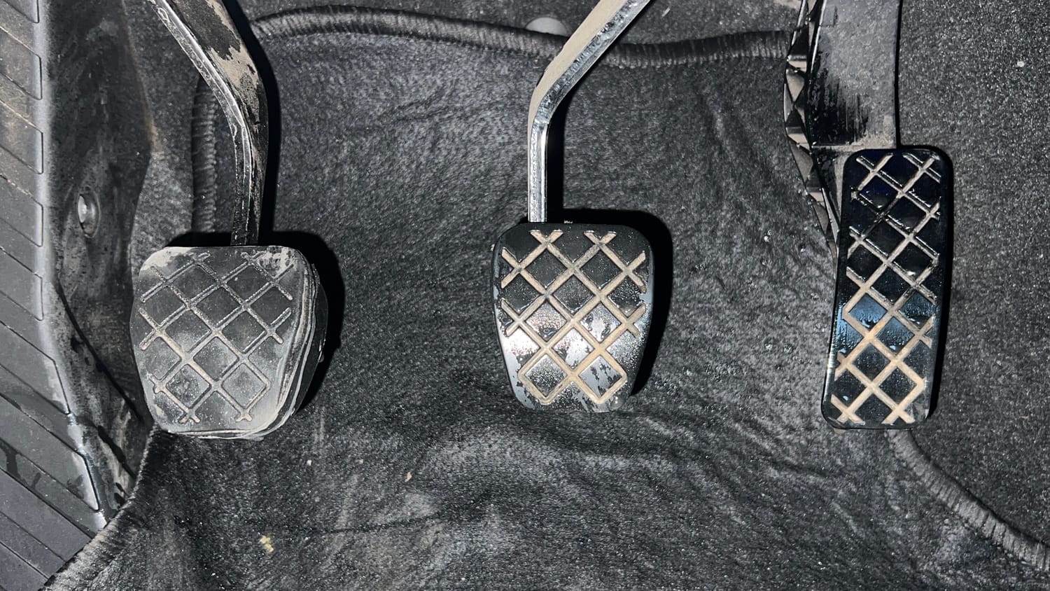 Used 2023 Skoda Slavia Ambition 1.0L TSI MT Petrol Manual interior PEDALS VIEW