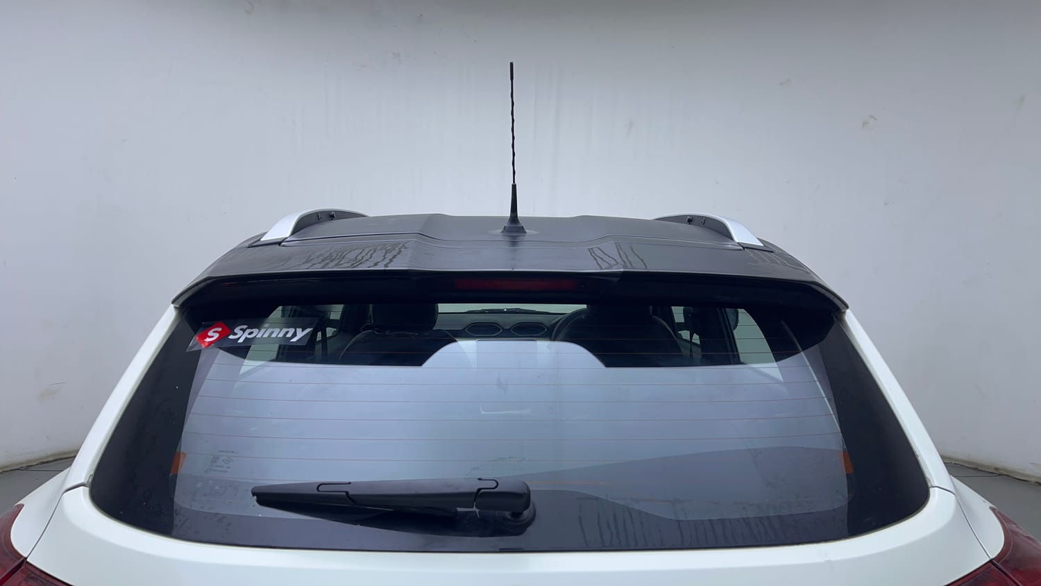 Used 2021 Nissan Magnite XV Dual Tone Petrol Manual exterior BACK WINDSHIELD VIEW