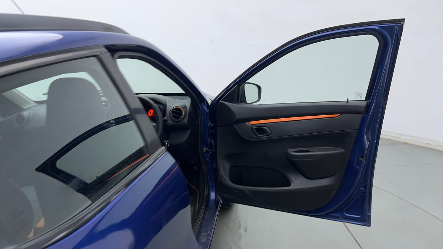 Used 2017 Renault Kwid CLIMBER 1.0 AMT Petrol Automatic interior RIGHT FRONT DOOR OPEN VIEW