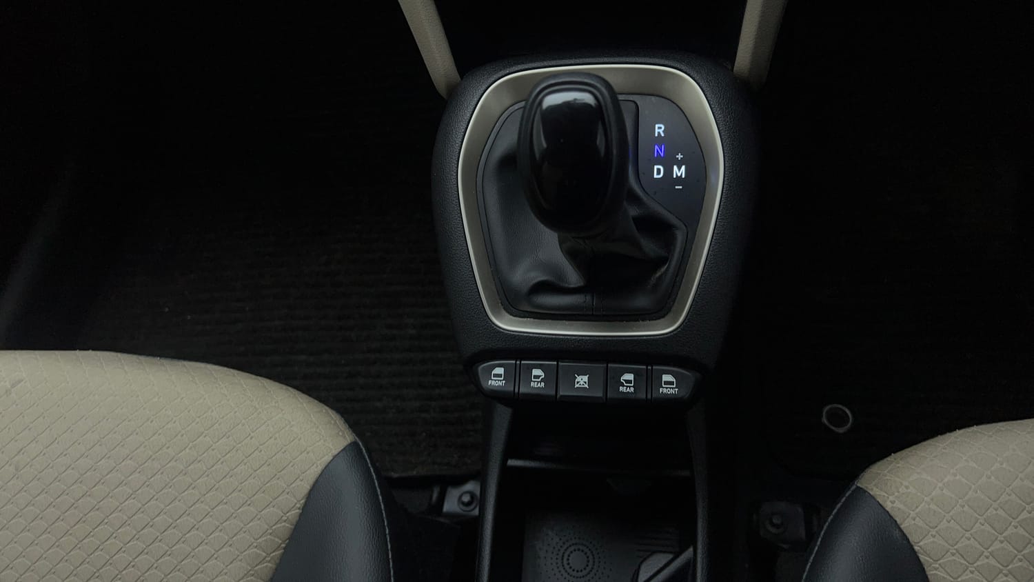 Used 2021 Hyundai Santro Sportz AMT Petrol Automatic interior GEAR  KNOB VIEW