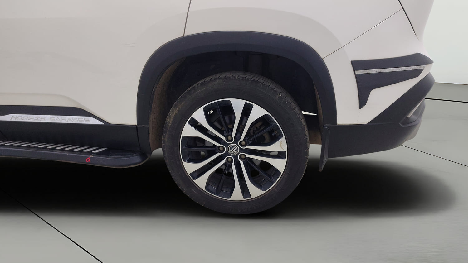 Used 2022 MG Motors Hector Sharp 1.5 Petrol CVT Petrol Automatic tyres LEFT REAR TYRE RIM VIEW