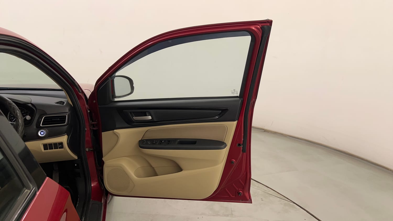 Used 2020 Honda Amaze 1.2 V CVT Petrol Petrol Automatic interior RIGHT FRONT DOOR OPEN VIEW