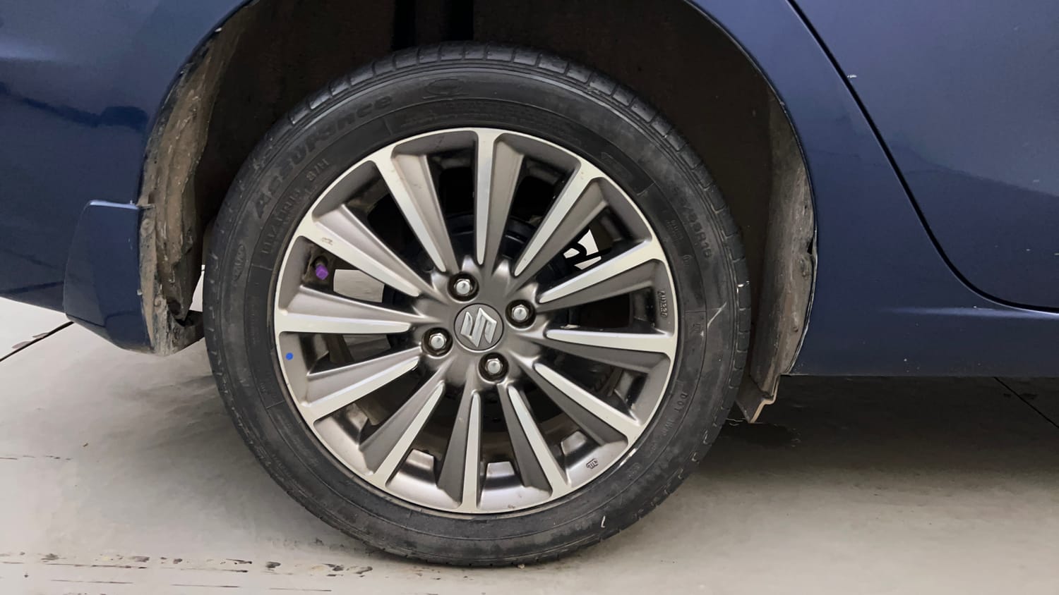 Used 2020 Maruti Suzuki Ciaz Alpha Hybrid 1.5 Petrol Manual tyres RIGHT REAR TYRE RIM VIEW