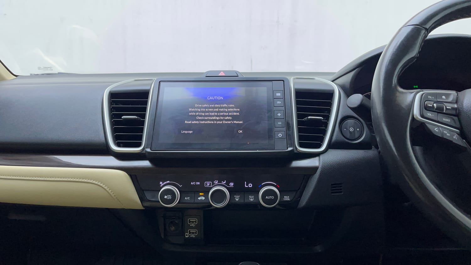 Used 2022 Honda City ZX CVT Petrol Petrol Automatic interior MUSIC SYSTEM & AC CONTROL VIEW