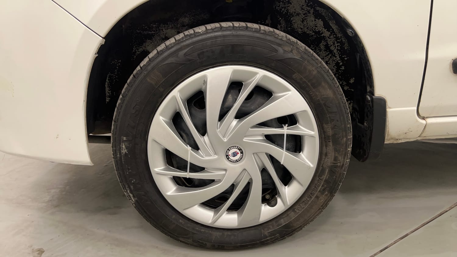 Used 2012 Maruti Suzuki Alto K10 VXi Petrol Manual tyres LEFT FRONT TYRE RIM VIEW
