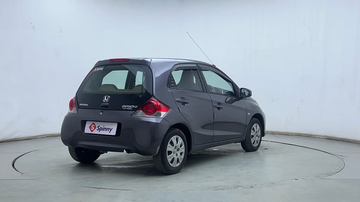 Used 2018 Honda Brio S (O)MT Petrol Manual exterior RIGHT REAR CORNER VIEW
