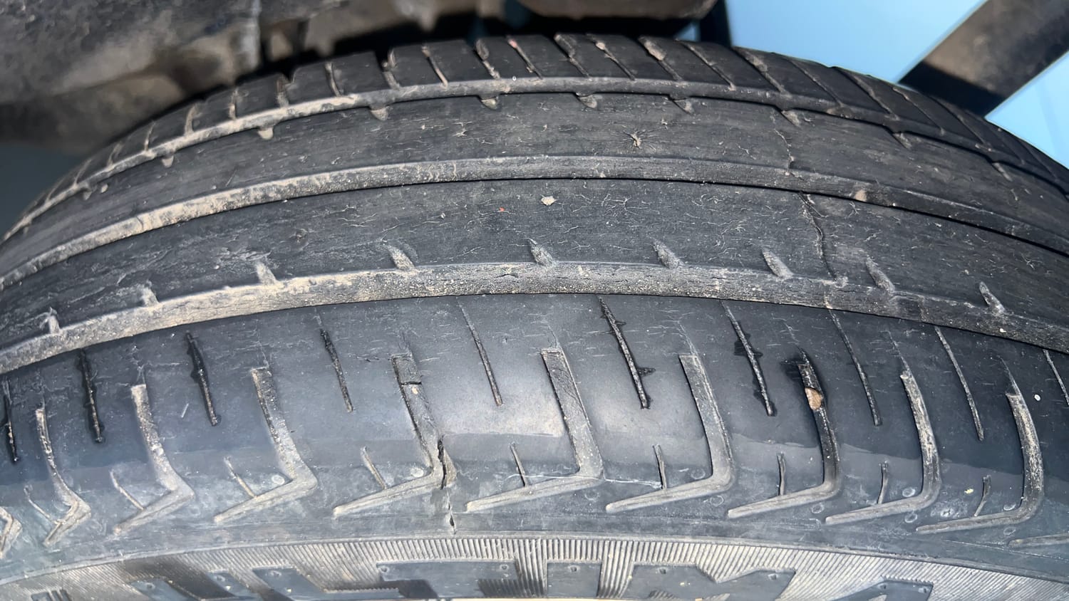Used 2017 Maruti Suzuki Wagon R LXI CNG Cng Manual tyres LEFT REAR TYRE TREAD VIEW