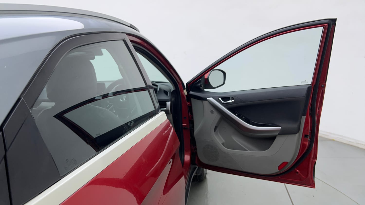 Used 2018 Tata Nexon XZA Plus Petrol Dual Tone Petrol Automatic interior RIGHT FRONT DOOR OPEN VIEW