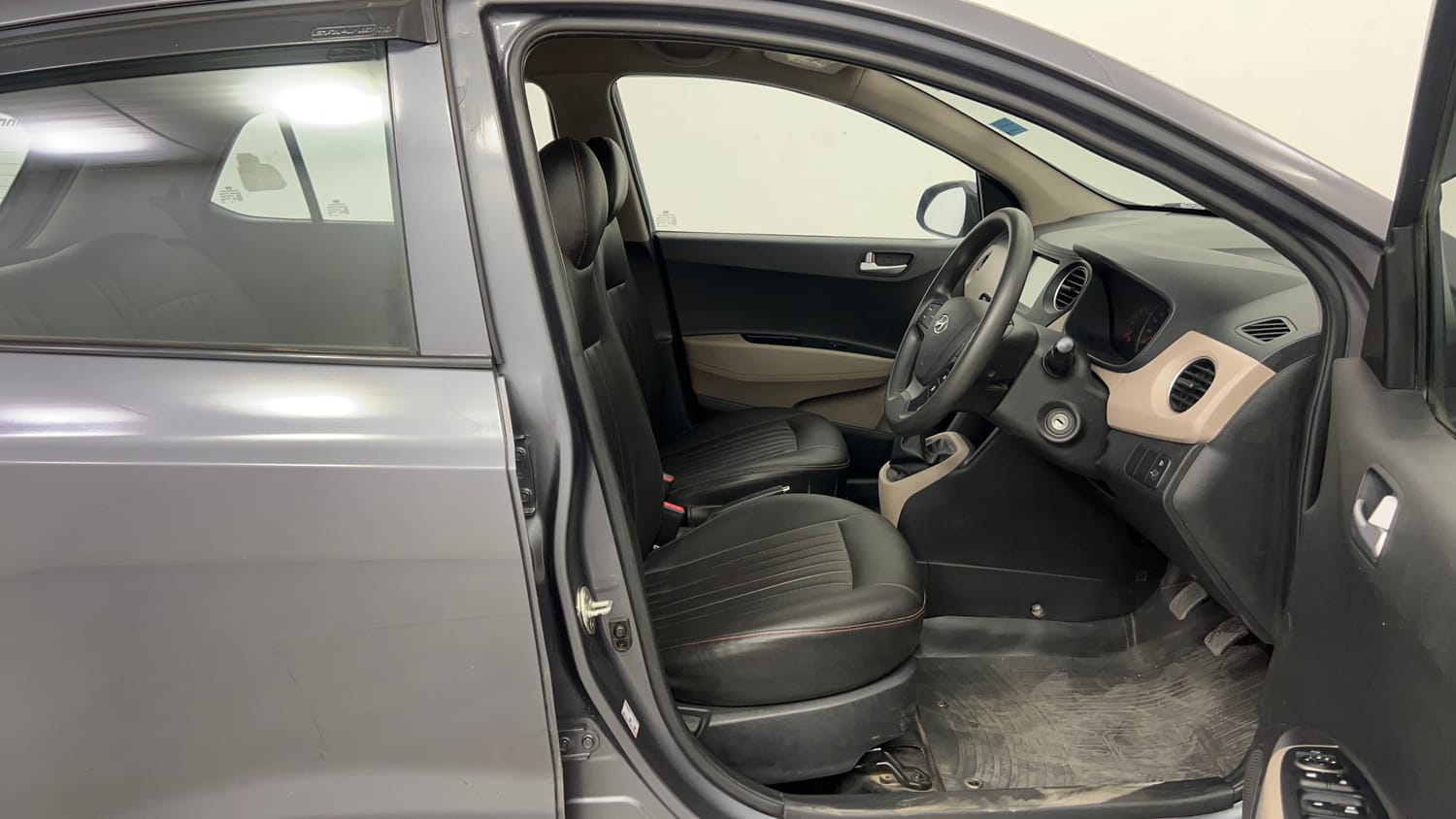 Used 2018 Hyundai Grand i10 Sportz 1.2 Kappa VTVT Petrol Manual interior RIGHT SIDE FRONT DOOR CABIN VIEW