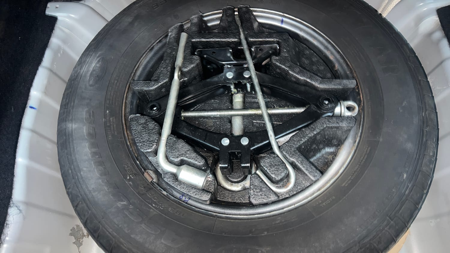 Used 2021 Tata Altroz XM Petrol Petrol Manual tyres SPARE TYRE VIEW