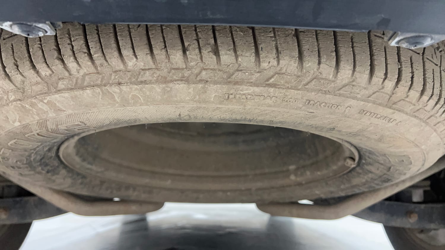 Used 2019 Mahindra XUV500 W9 Diesel Manual tyres SPARE TYRE VIEW