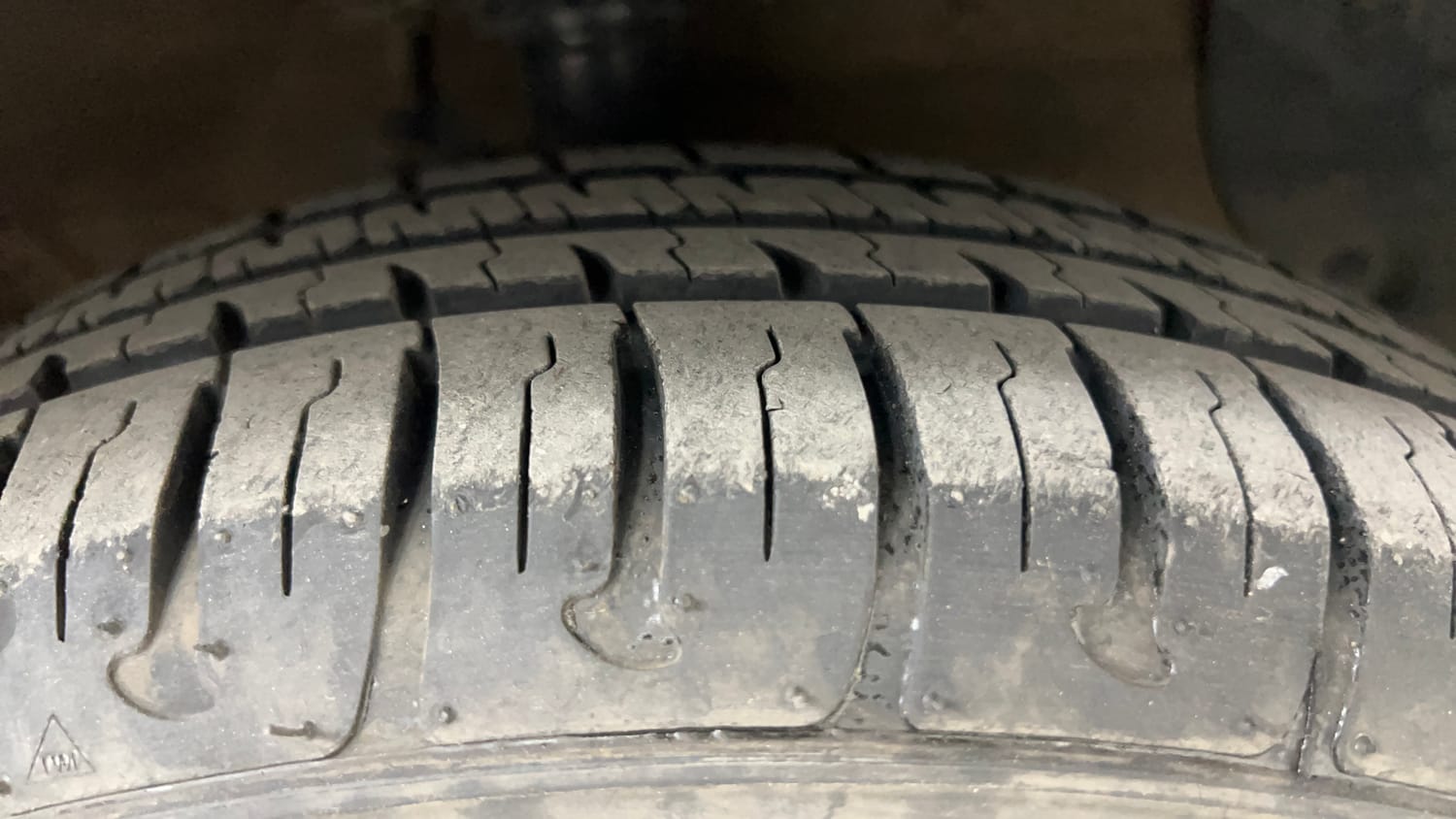 Used 2018 Hyundai Grand i10 Sportz 1.2 Kappa VTVT Petrol Manual tyres RIGHT FRONT TYRE TREAD VIEW