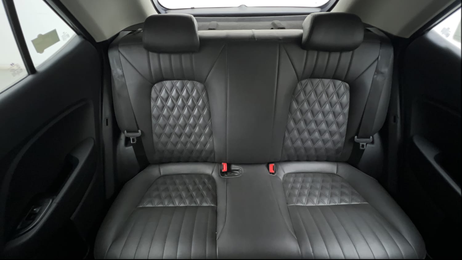 Used 2020 Hyundai Venue SX Plus 1.0 Turbo DCT Petrol Automatic interior REAR SEAT CONDITION VIEW