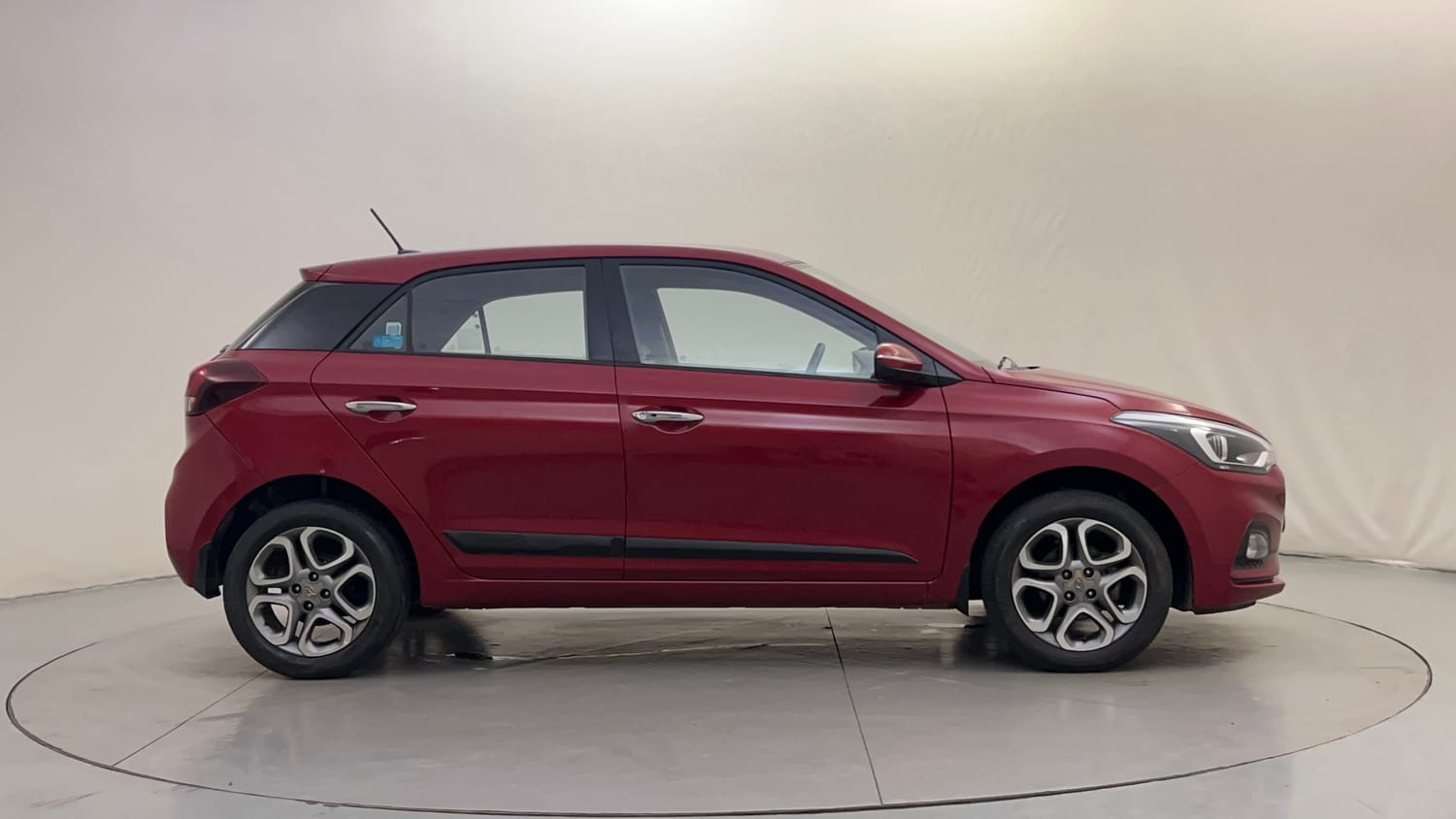 Used 2018 Hyundai Elite i20 Asta 1.2 (O) Petrol Manual exterior RIGHT SIDE VIEW
