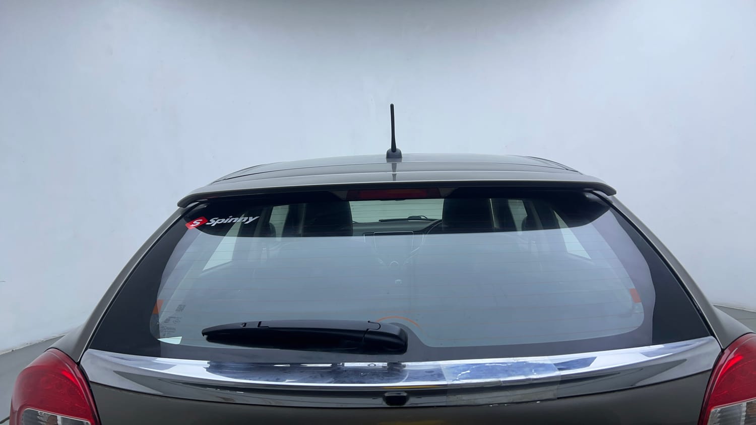 Used 2019 Maruti Suzuki Baleno Zeta 1.2 Petrol Manual exterior BACK WINDSHIELD VIEW