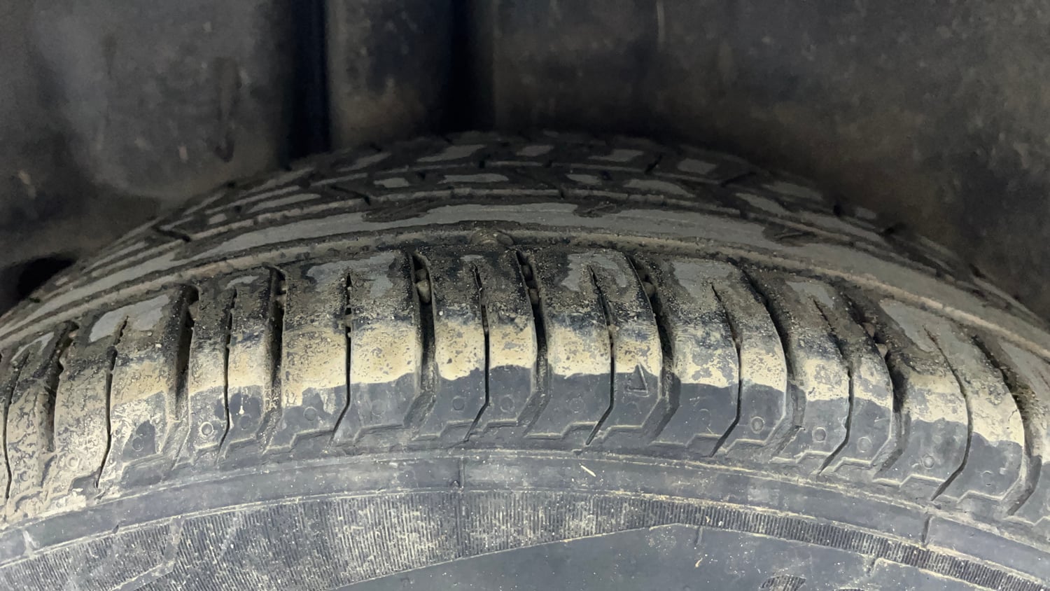 Used 2019 Maruti Suzuki Ciaz Alpha Hybrid 1.5 Petrol Manual tyres RIGHT REAR TYRE TREAD VIEW