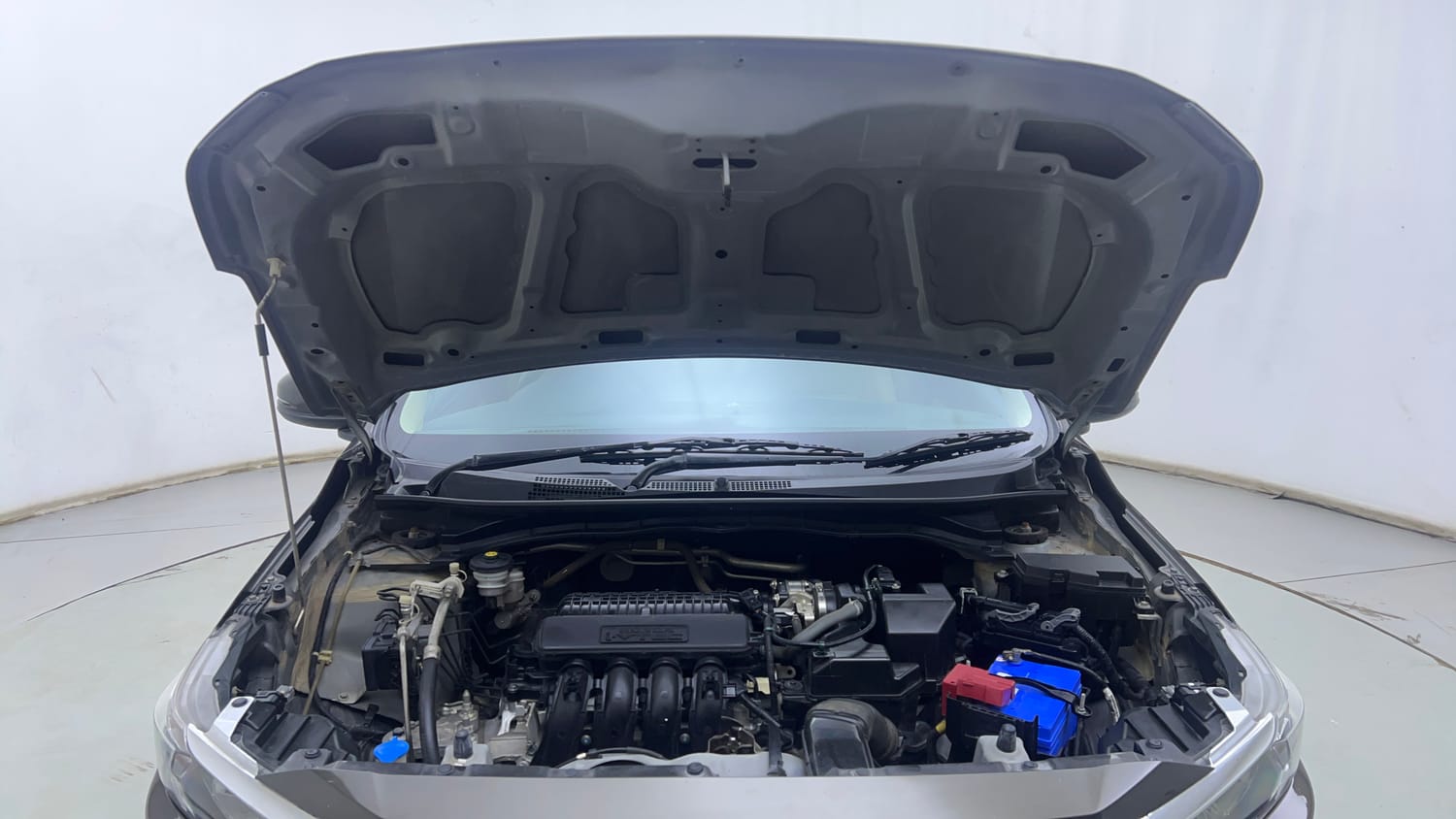 Used 2020 Honda Amaze 1.2 VX CVT Petrol Petrol Automatic engine ENGINE & BONNET OPEN FRONT VIEW