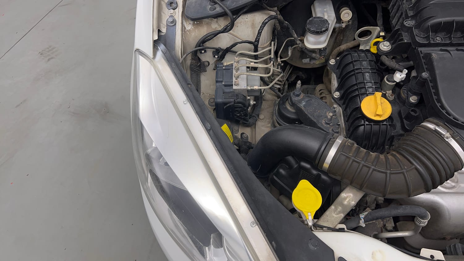 Used 2019 Tata Tiago Revotron XT Petrol Manual engine ENGINE RIGHT SIDE VIEW
