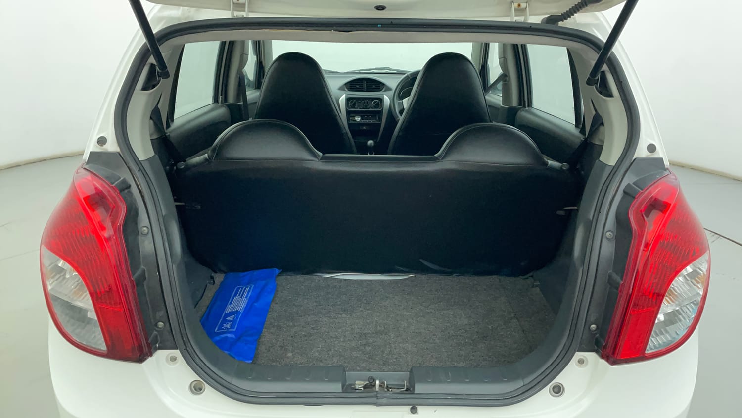 Used 2018 Maruti Suzuki Alto 800 LXi Petrol Manual interior DICKY INSIDE VIEW