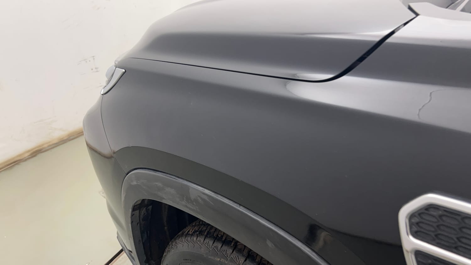 Used 2024 Toyota Urban Cruiser Hyryder G NeoDrive Petrol Manual dents MINOR SCRATCH