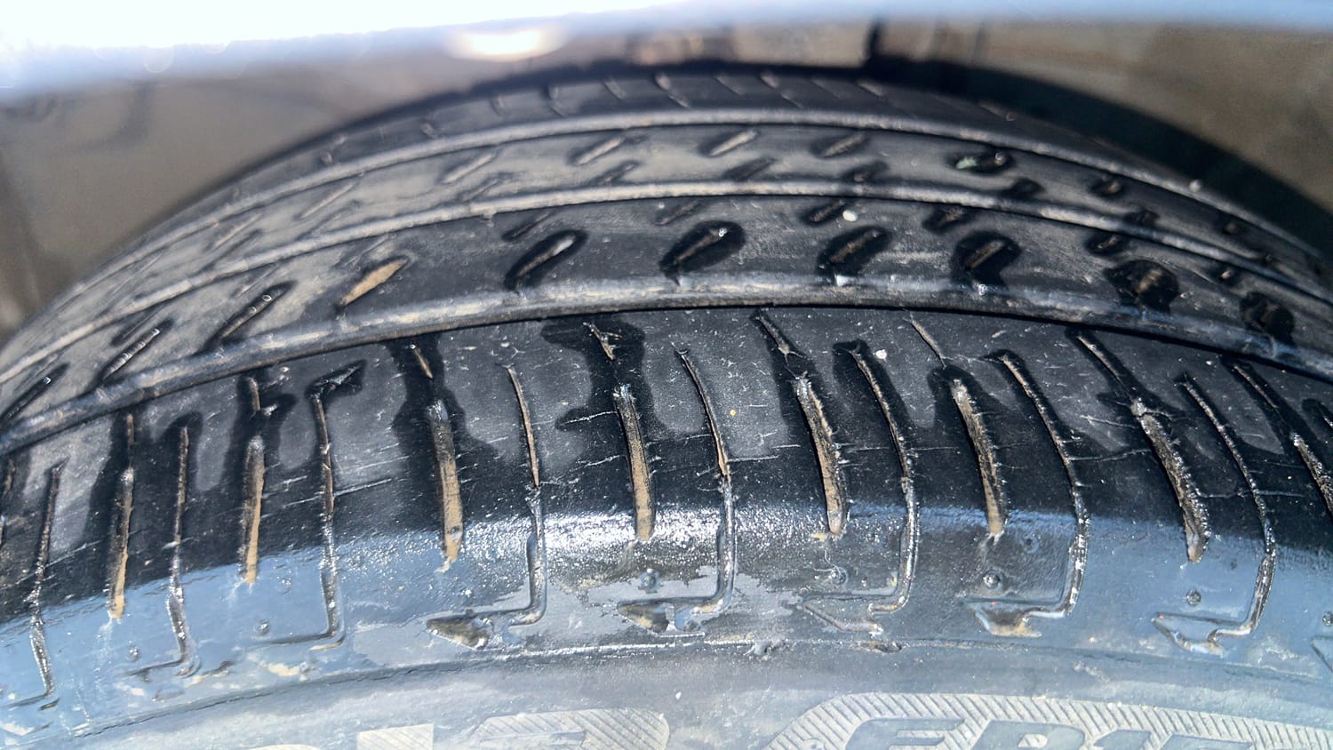Used 2019 Honda City VX CVT Petrol Petrol Automatic tyres LEFT FRONT TYRE TREAD VIEW