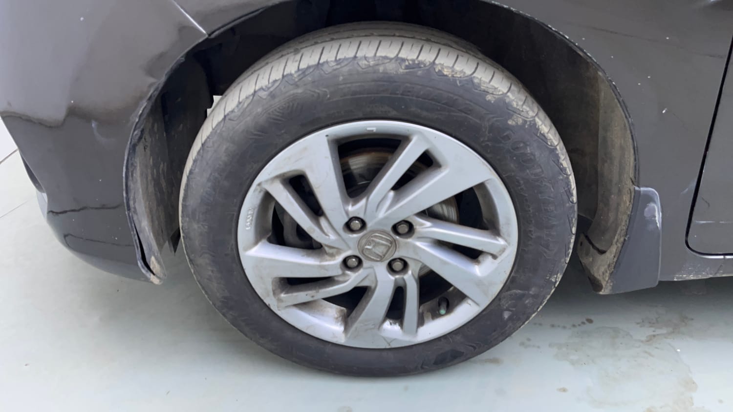 Used 2022 Honda Jazz ZX CVT Petrol Automatic tyres LEFT FRONT TYRE RIM VIEW
