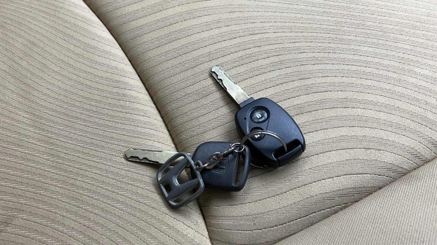 Used 2014 Honda Mobilio S Petrol Petrol Manual extra CAR KEY VIEW