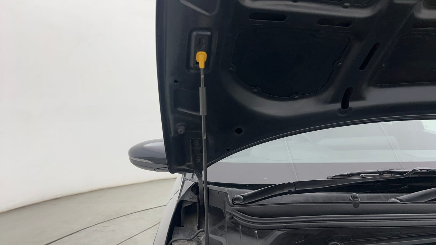 Used 2023 Hyundai i20 N Line N8 1.0 Turbo DCT Petrol Automatic engine ENGINE RIGHT SIDE HINGE & APRON VIEW