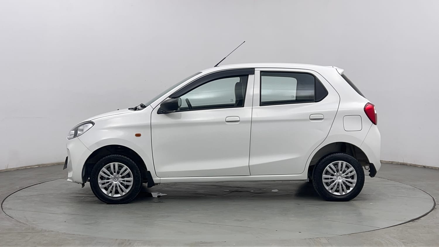 Used 2023 Maruti Suzuki Alto K10 VXi Plus Petrol Manual exterior LEFT SIDE VIEW
