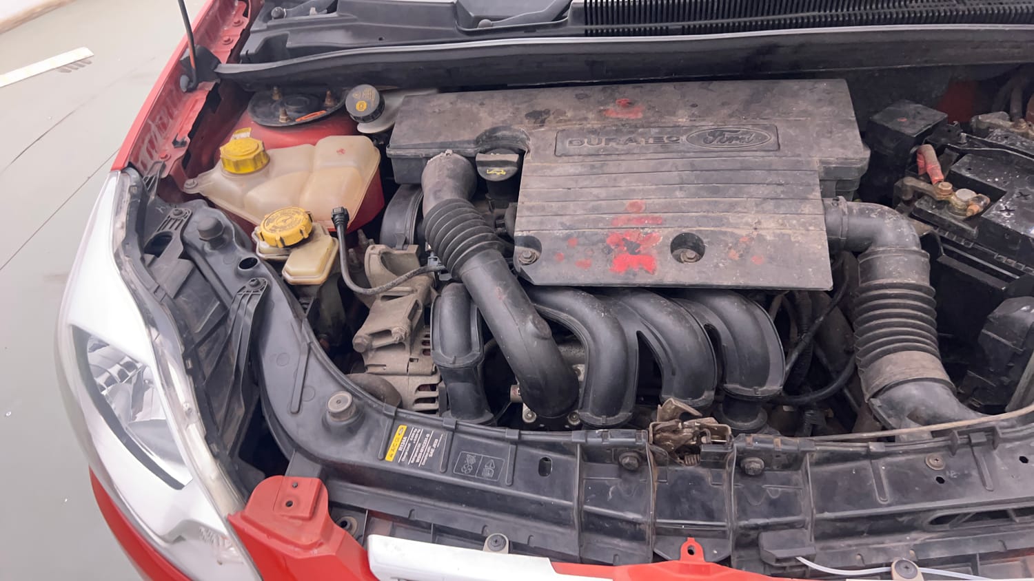 Used 2015 Ford Figo Duratec Petrol ZXI 1.2 Petrol Manual engine ENGINE RIGHT SIDE VIEW