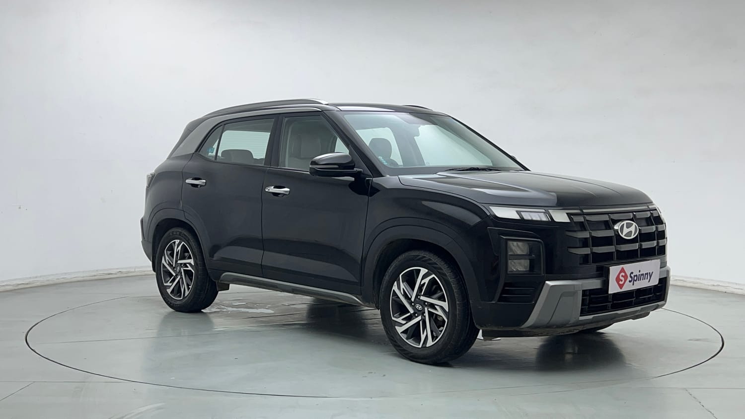 Used 2024 Hyundai Creta 1.5 MPi Petrol MT SX Petrol Manual exterior RIGHT FRONT CORNER VIEW