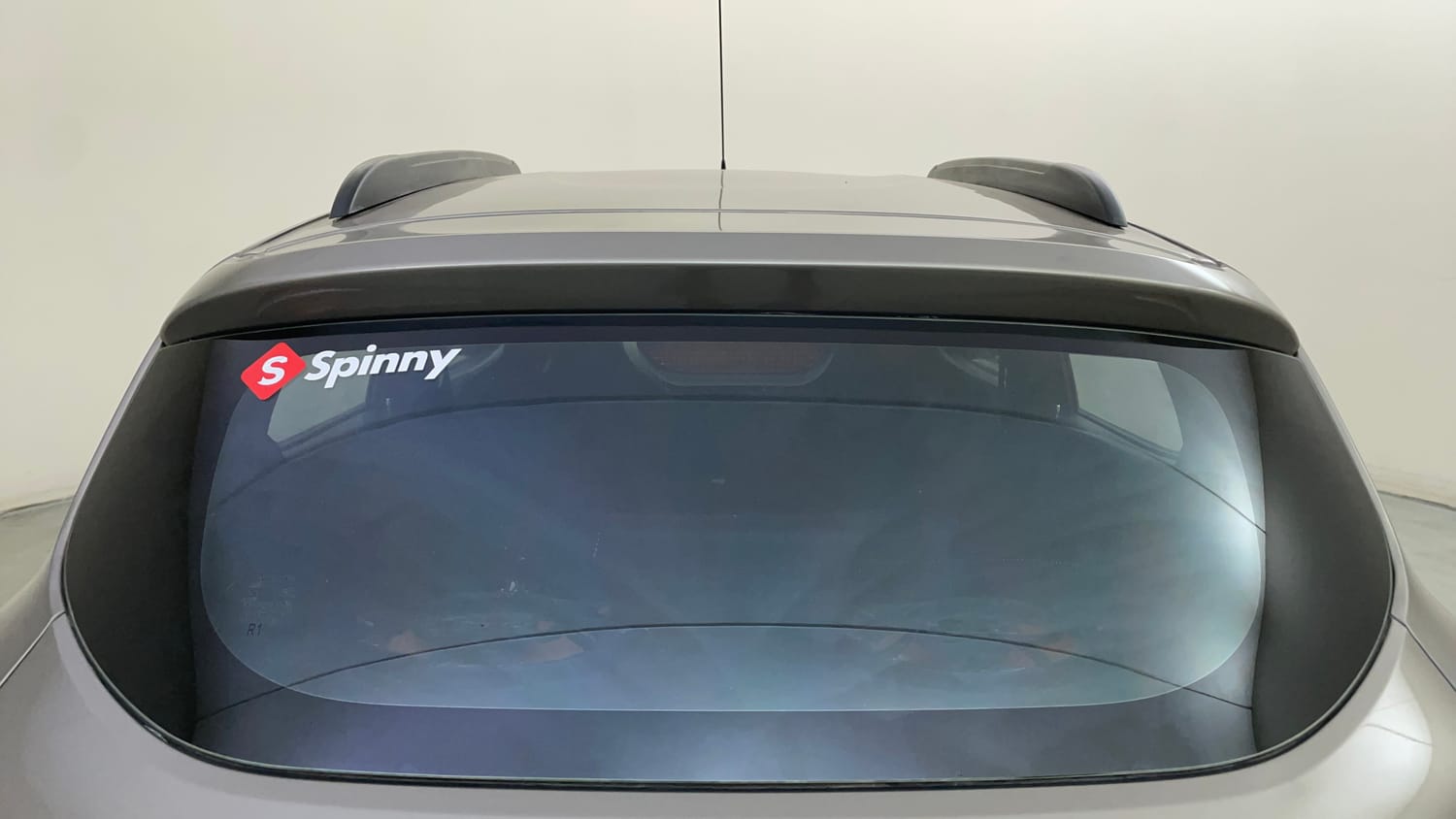 Used 2016 Renault Kwid RXT Petrol Manual exterior BACK WINDSHIELD VIEW