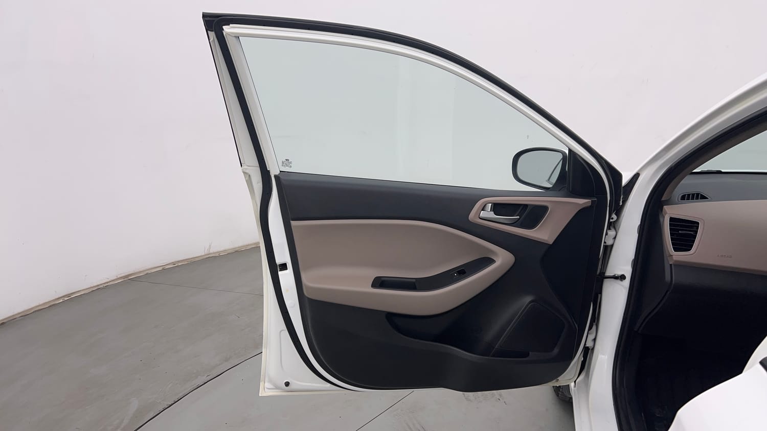Used 2019 Hyundai Elite i20 Magna Plus 1.2 Petrol Manual interior LEFT FRONT DOOR OPEN VIEW