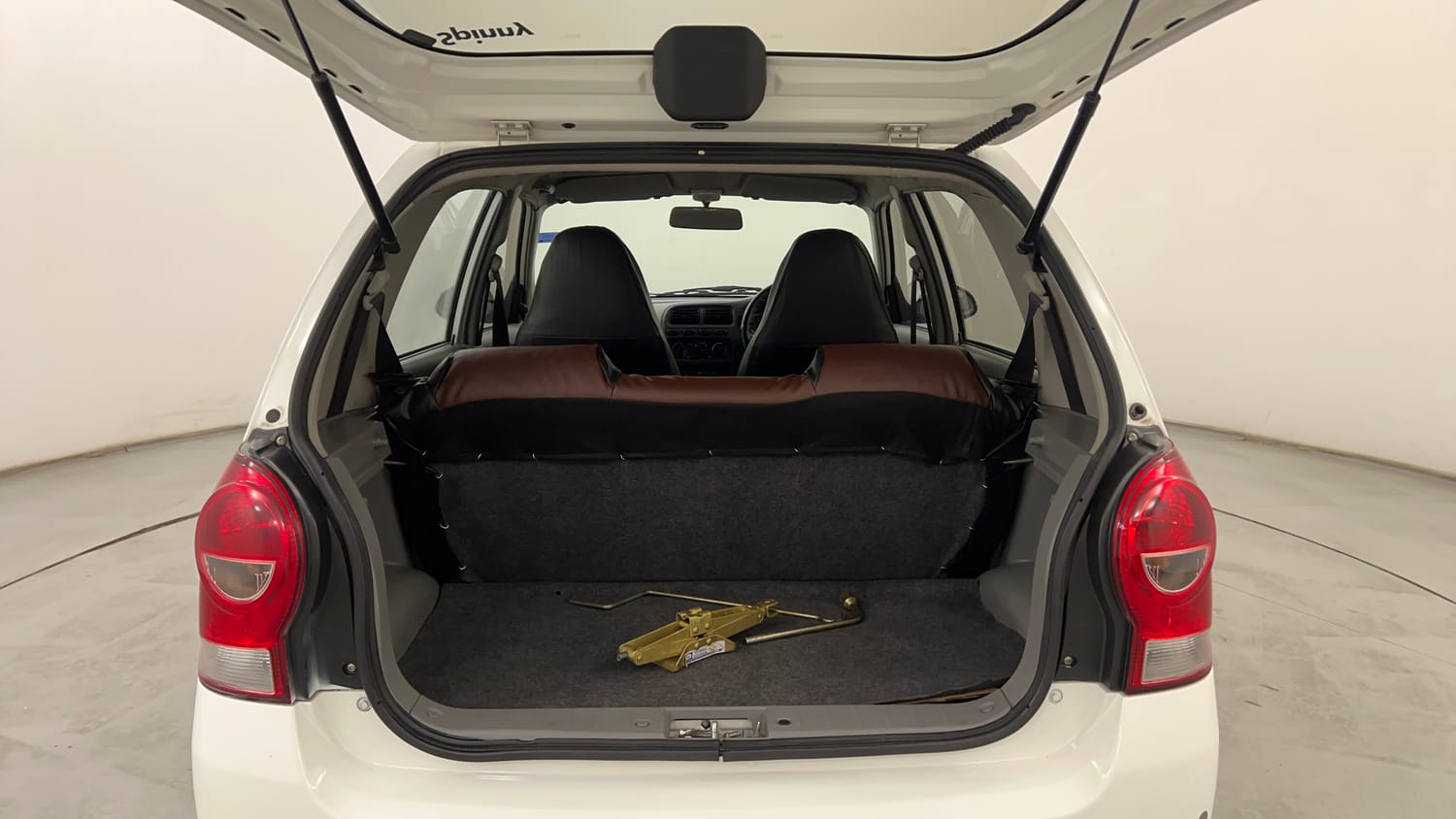 Used 2012 Maruti Suzuki Alto K10 VXi Petrol Manual interior DICKY INSIDE VIEW