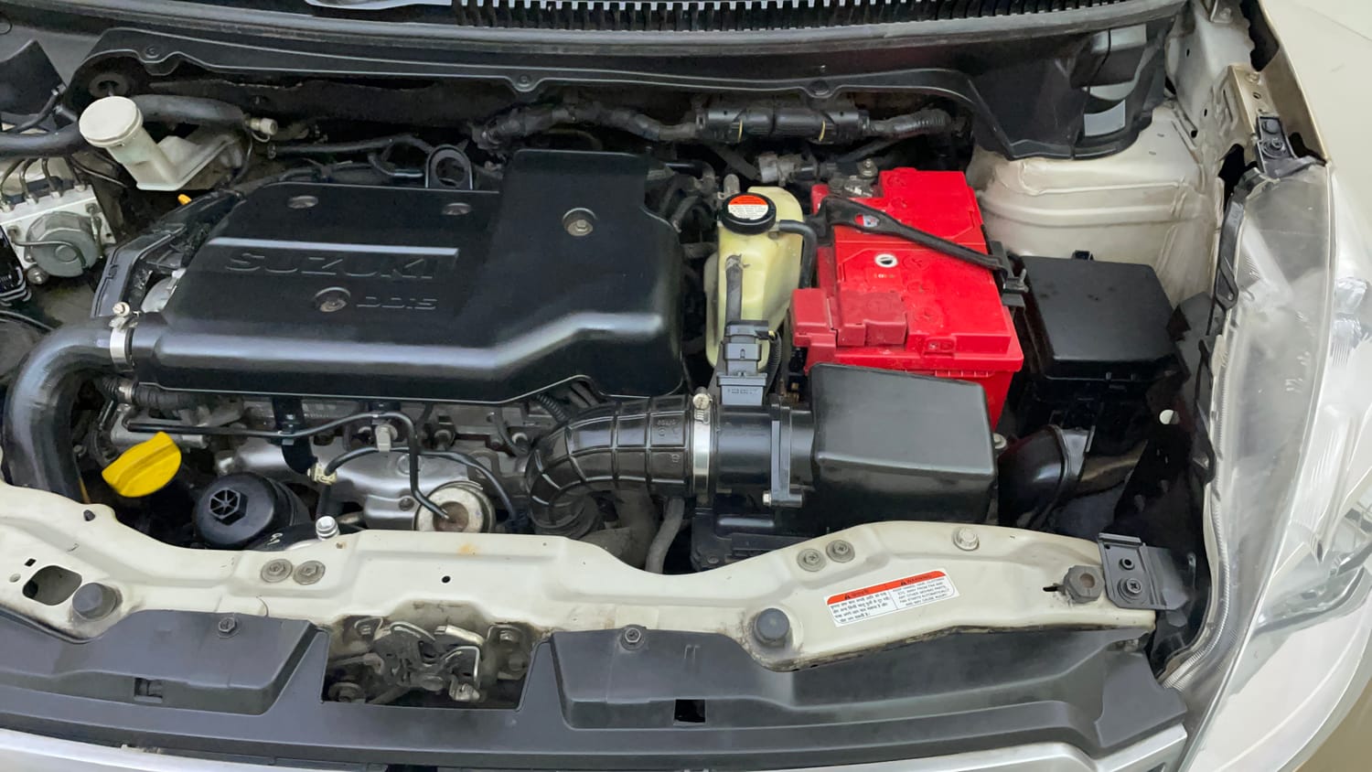 Used 2017 Maruti Suzuki Ertiga ZDI + SHVS Diesel Manual engine ENGINE LEFT SIDE VIEW