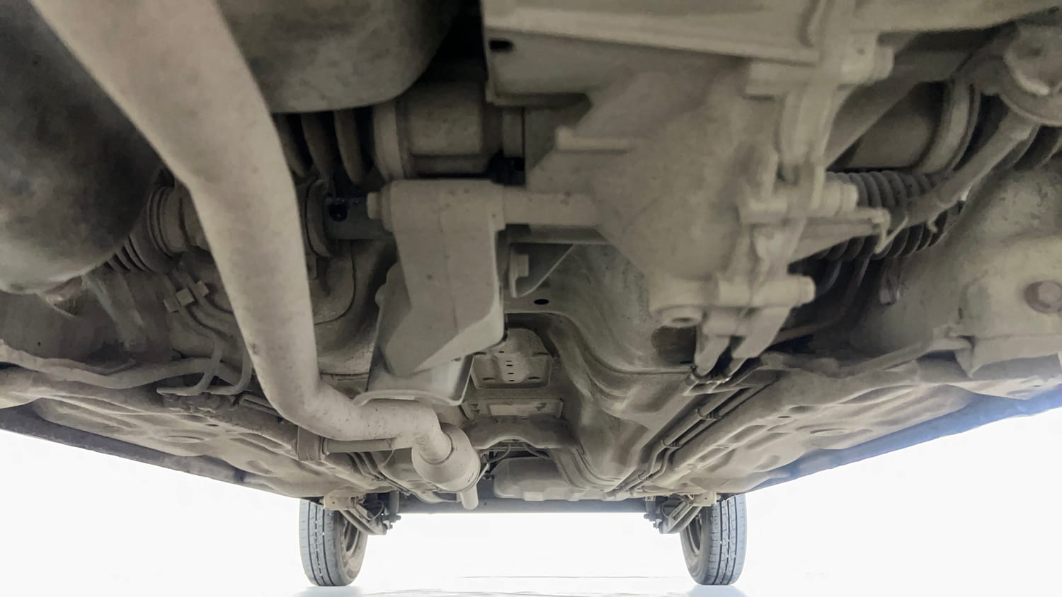 Used 2022 Maruti Suzuki Alto 800 LXi (O) Petrol Manual extra FRONT LEFT UNDERBODY VIEW