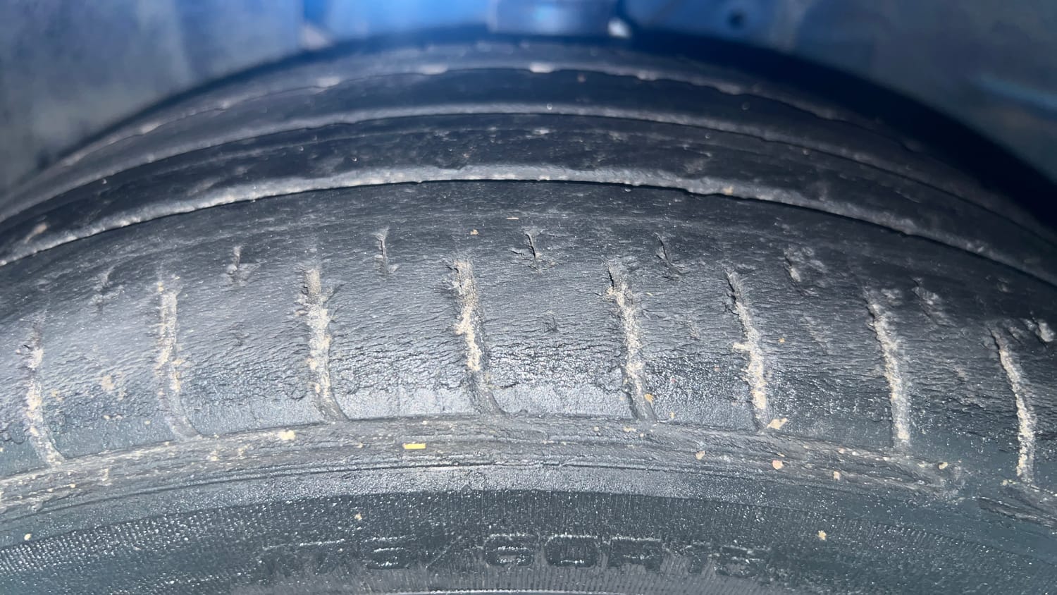 Used 2021 Maruti Suzuki Celerio ZXi Plus Petrol Manual tyres LEFT FRONT TYRE TREAD VIEW