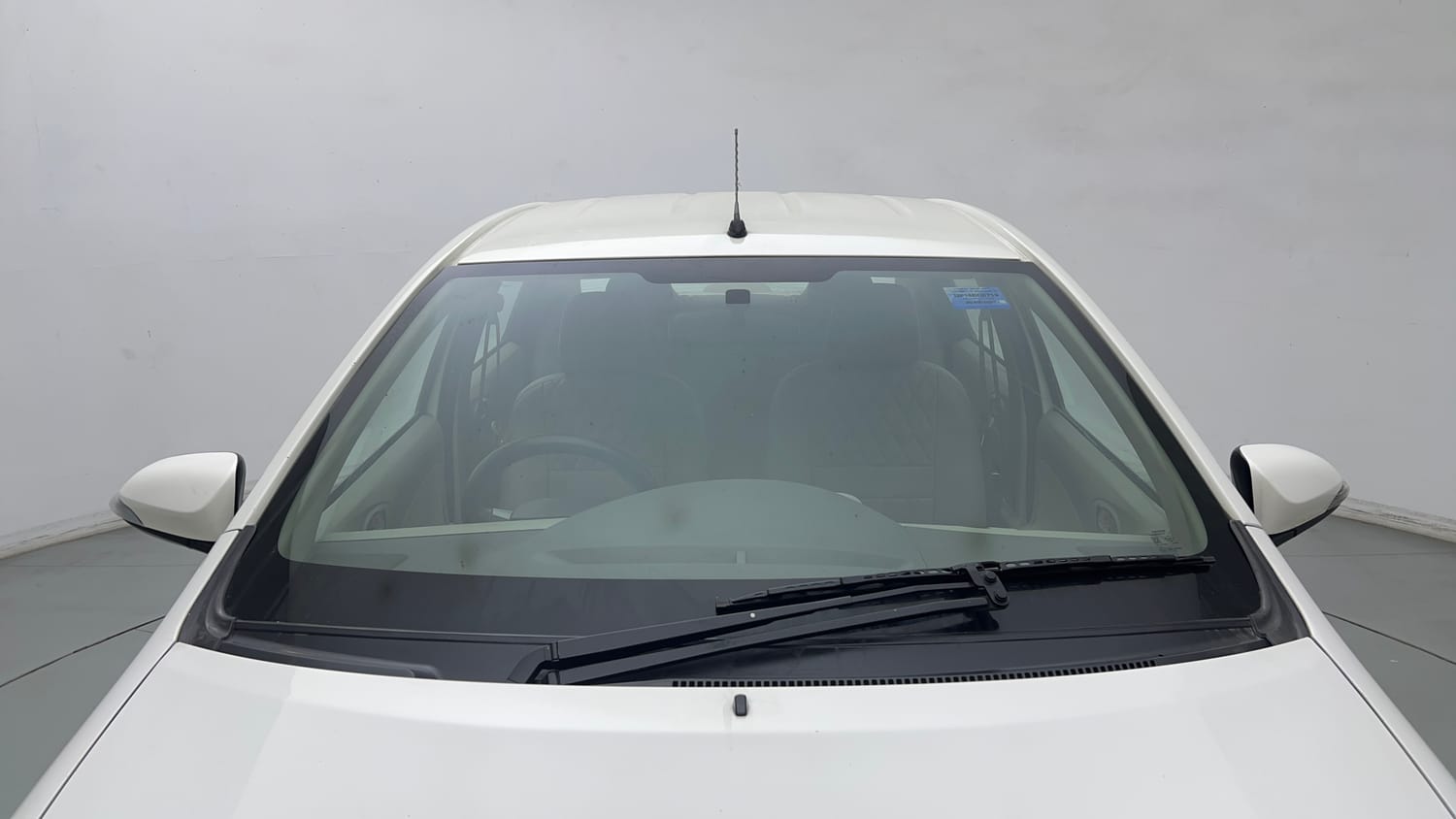 Used 2016 Toyota Etios VX Petrol Manual exterior FRONT WINDSHIELD VIEW