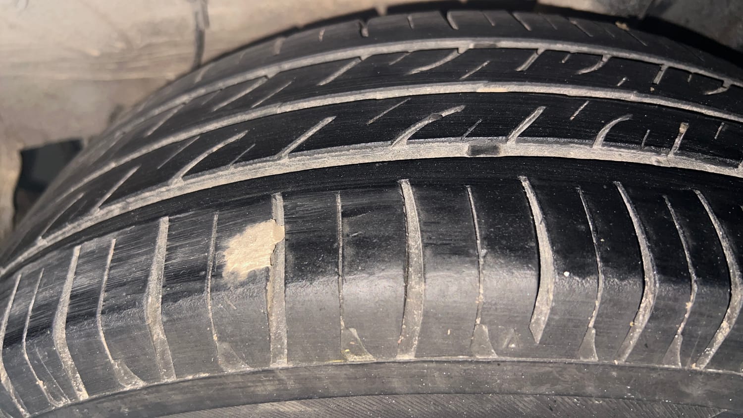 Used 2016 Toyota Etios VX Petrol Manual tyres LEFT REAR TYRE TREAD VIEW